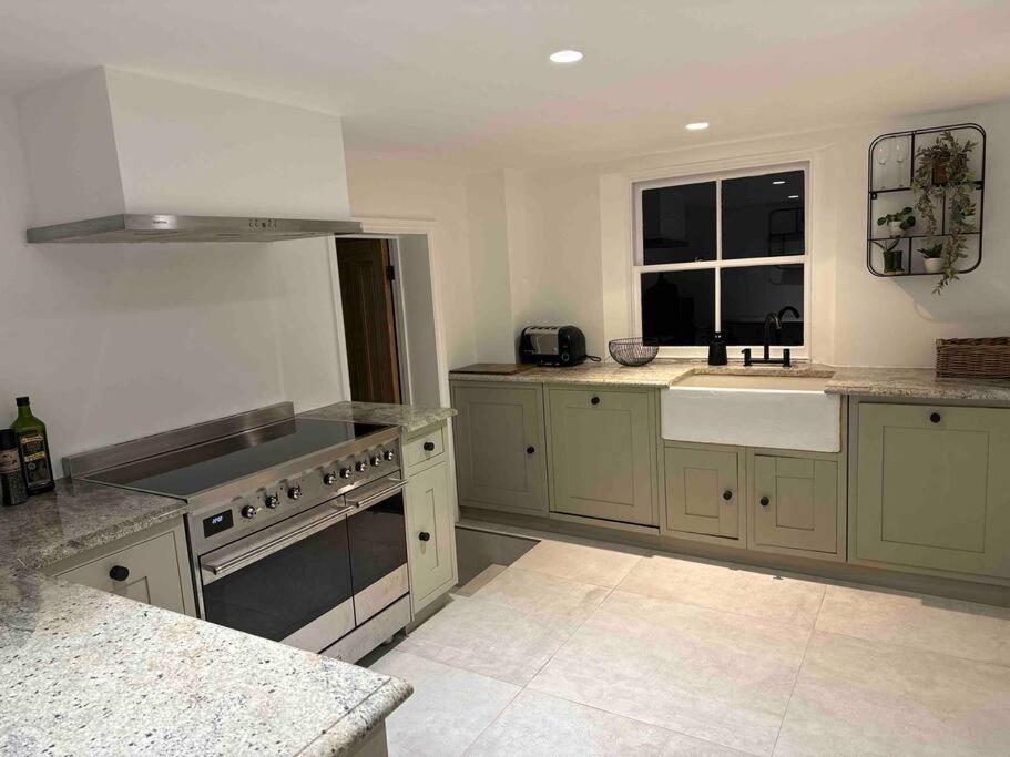 Centre, Norfolk, Free Car Parking. Holiday home Norwich